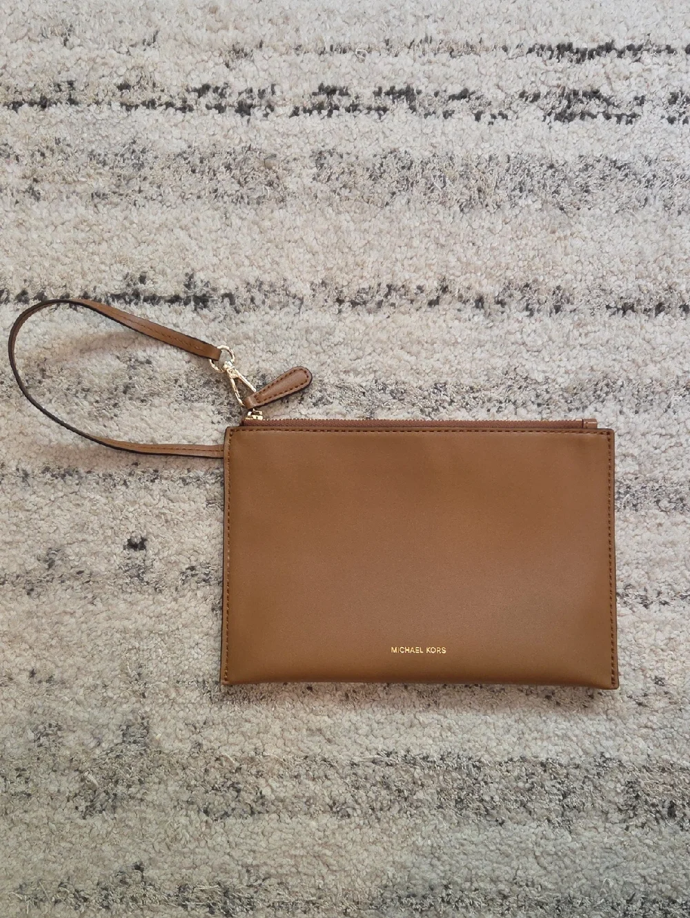 Michael Kors Soft Leather Wristlet Clutch  Pristine Condition
